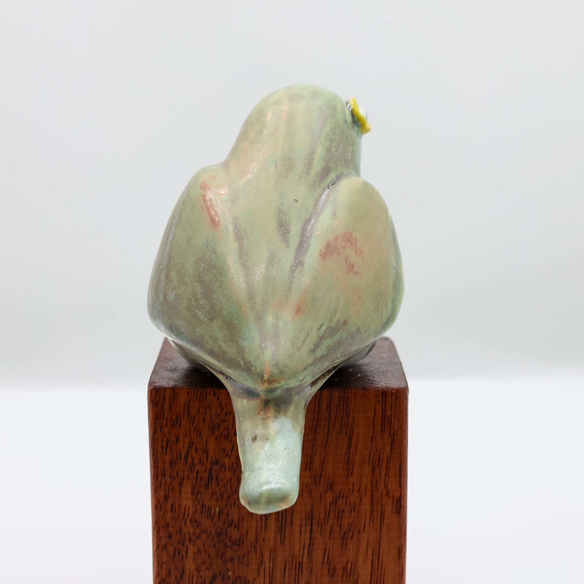 Pīpīwharauroa ceramic sculpture front view, shining cuckoo ornament