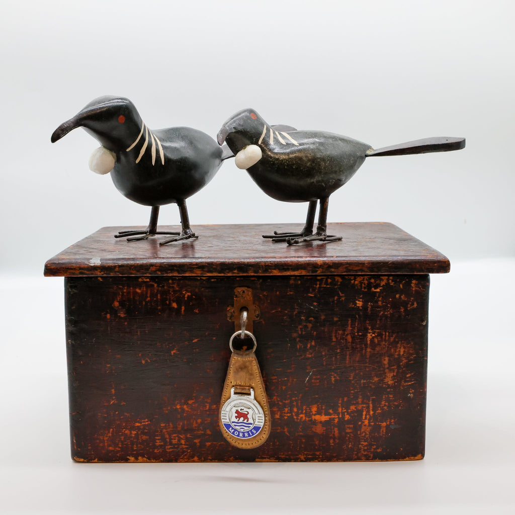Stone Tūī sculpture handcrafted in Arrowtown, New Zealand