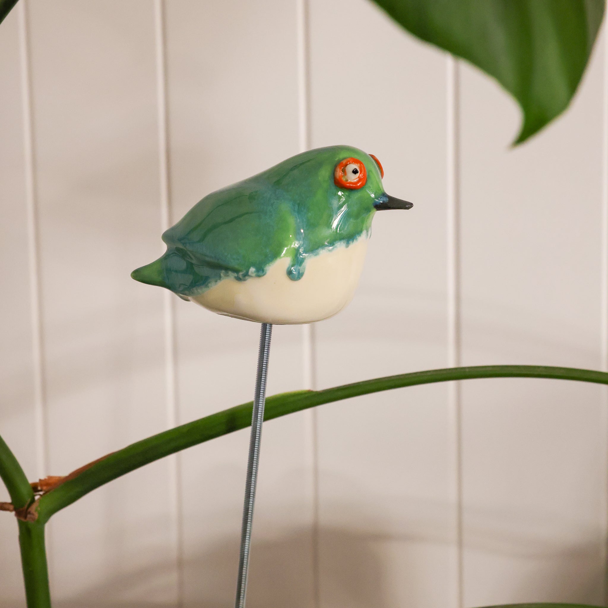 Tītitipounamu ceramic sculpture scale reference photo