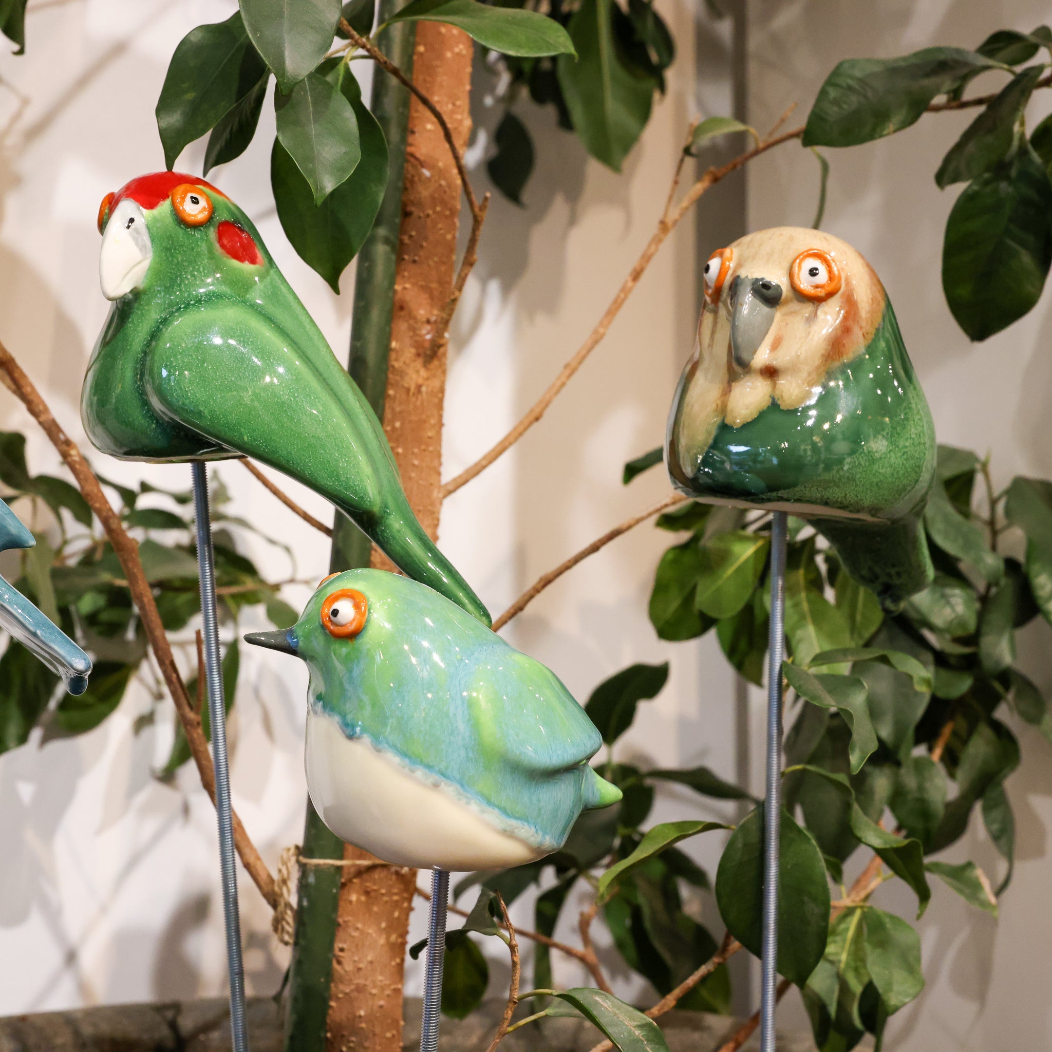 Kākāriki ceramic sculpture side profile